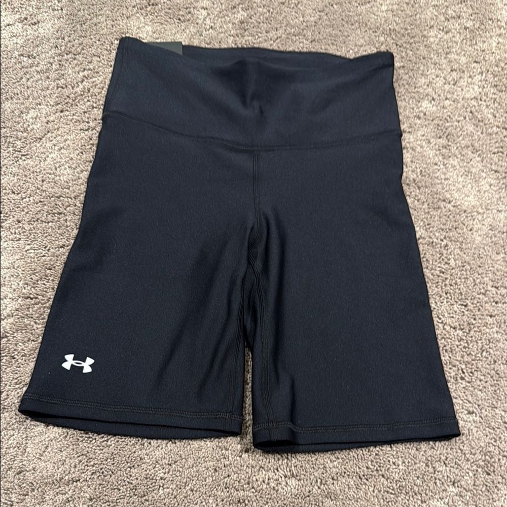 Under armour compression high rise bike short size small